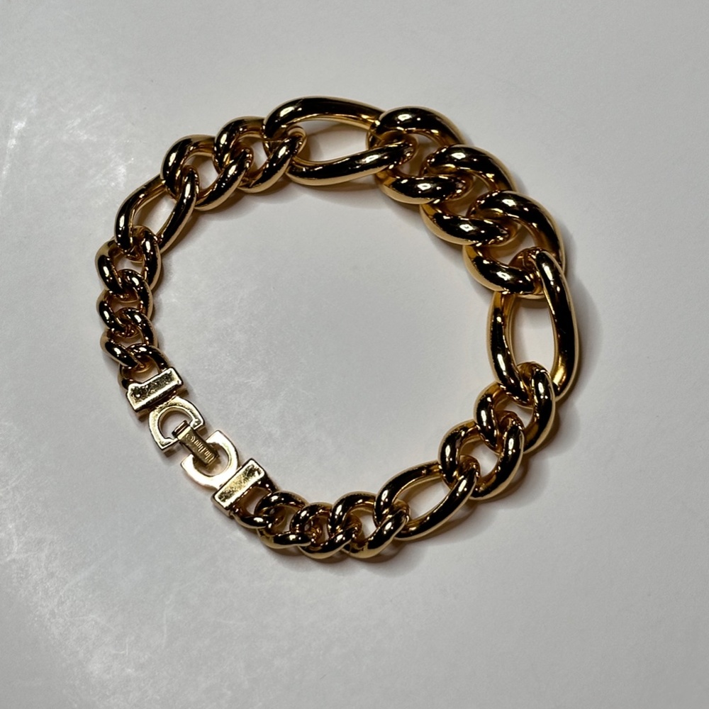 Christian Dior Gold Plated Metal Heavy Chain Link Bracelet. - Vtg. 90s - Picture 10 of 10